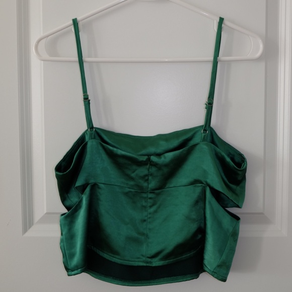 Green tank - Picture 2 of 2